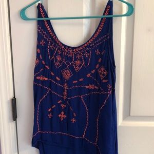 blue tank top with pink details
